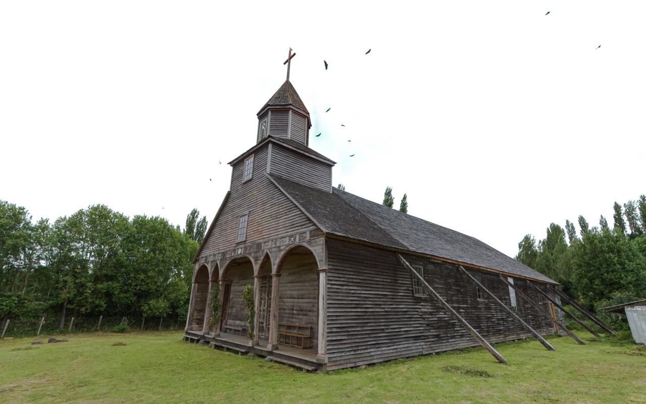 Recorrido Virtual e inclusivo a Iglesia de Ichuac, Chiloé. Los