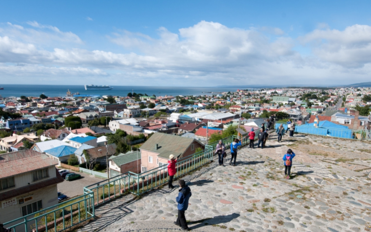 Punta arenas. Пунта-Аренас Чили. Пунта Аренас климат. Пунта Аренас климатический пояс. Пунта-Аренас город в Чили.