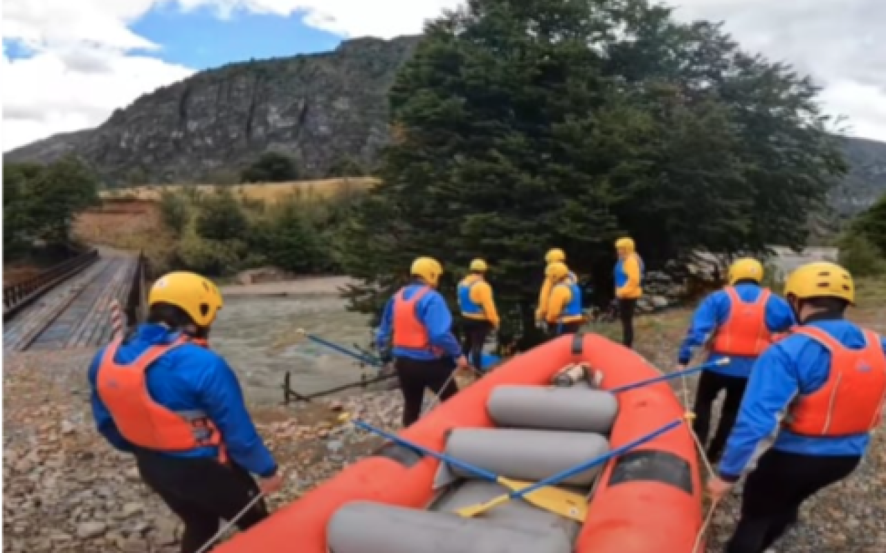 RAFTING EN EL RIO PALOMA - Patagonia Nostrum