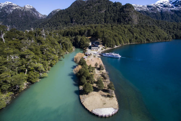 Navegación Lago Todos Los Santos a Peulla