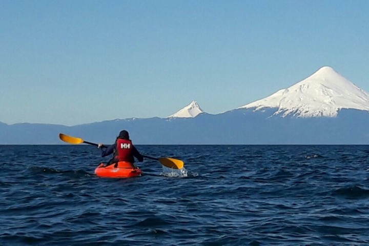 Kayak Lago Llanquihue  ½ día - ruta 7 volcanes