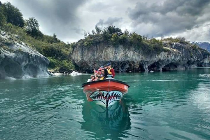 Kayak en Capillas de Mármol 