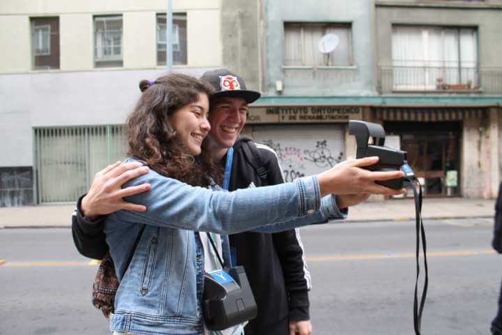 Tour de fotografía Polaroid por Santiago (para 2 personas)
