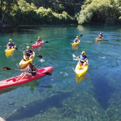 DESCENSO EN KAYAK SIT ON TOP