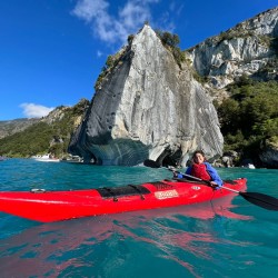 Kayak a Capilla Mármol