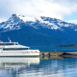 Navegación Balmaceda y Serrano en Puerto Natales