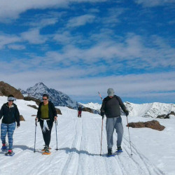 Caminata con raquetas de nieve por el Cajón del Maipo